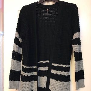 Women’s Black & Grey Long Sweater Cardigan
Size S